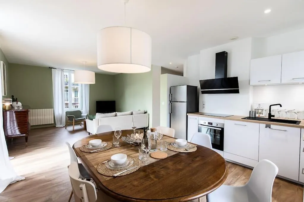 Superbe Appartement Lumineux - Pkg Privatif Aix-les-Bains 0*,  France